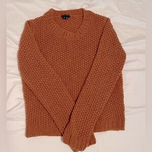 100% Wool Sweeter beautiful rust color